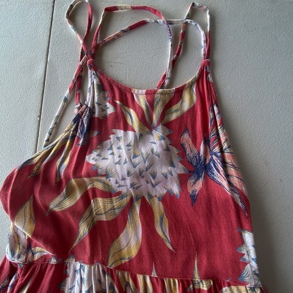 Roxy super cute! Zipper back adjustable straps - Picture 3 of 11